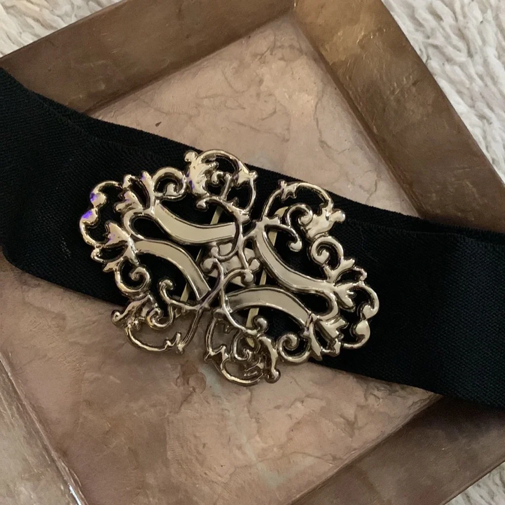 VINTAGE Gold Buckle Black Stretch Belt